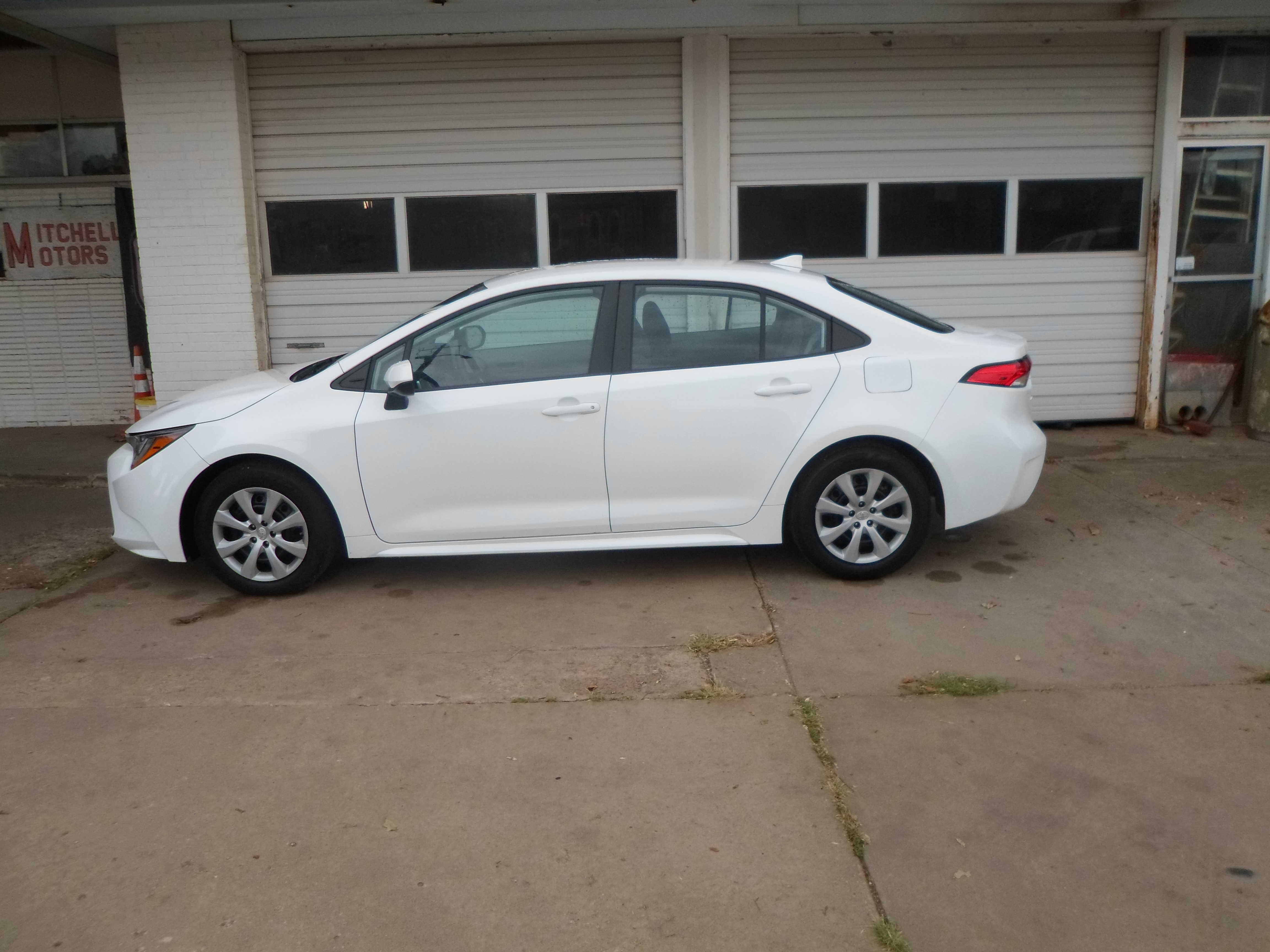 2022 TOYOTA COROLLA LE