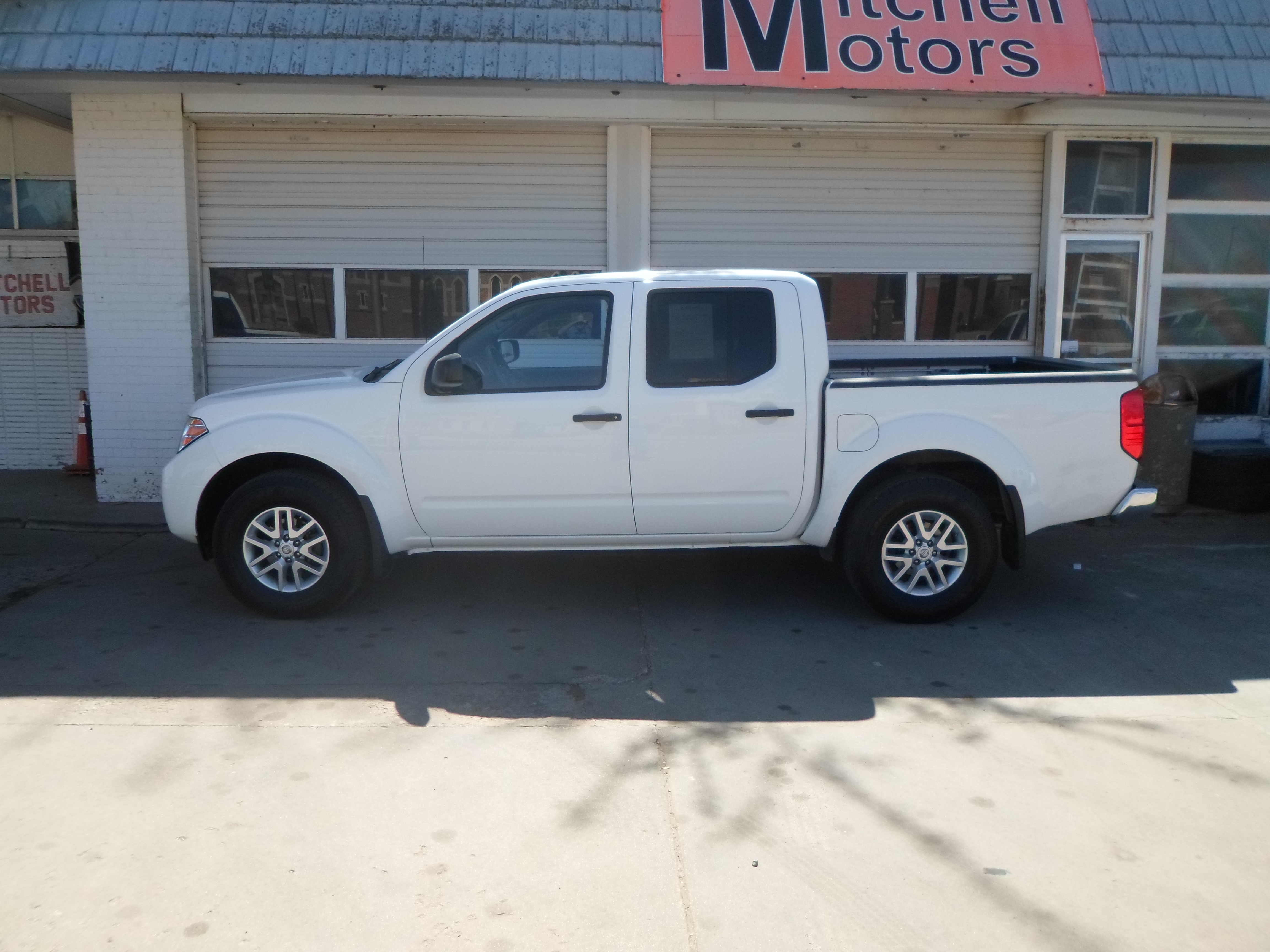 2019 NISSAN FRONTIER SV CREW CAB 4X4